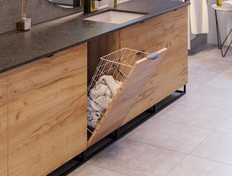 Atgāžams veļas grozs ar slīpu augšu korpusam no 300-500mm