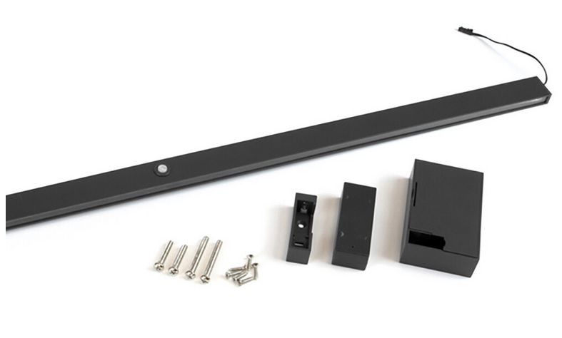 Drēbju stienis ar LED gaismu, kustības sensoru, uzlādējamu bateriju, melns