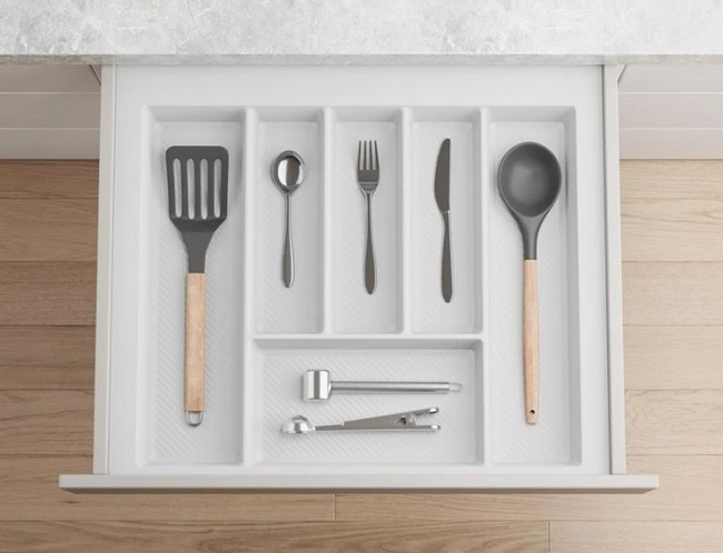 Galda pieder. ieliktņi MAX, garums 422-490mm, platums no 290-850mm, balti